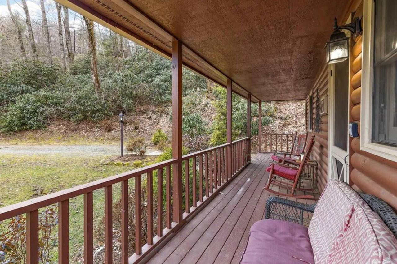 Charming Modern Cabin With Hiking Trails And Fire Pit Blowing Rock Ngoại thất bức ảnh